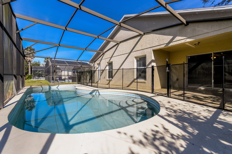 2,160/Mo, 1119 Clear Creek Cir Clermont, FL 34714 Rear View