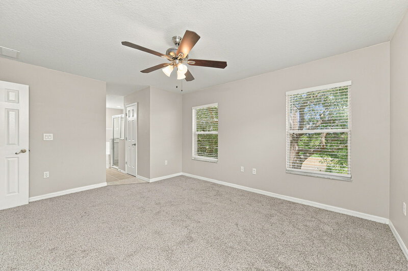 2,490/Mo, 625 Wekiva Crest Dr Apopka, FL 32712 Primary Bedroom View 2