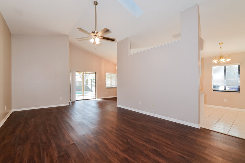 2,400/Mo, 1048 Vernon Loop Oviedo, FL 32765 Living Room View 2