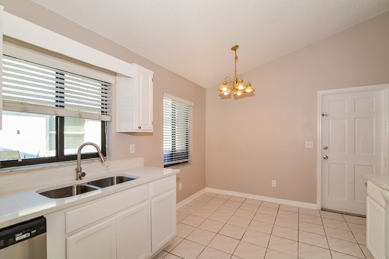 2,400/Mo, 1048 Vernon Loop Oviedo, FL 32765 Dining Room View