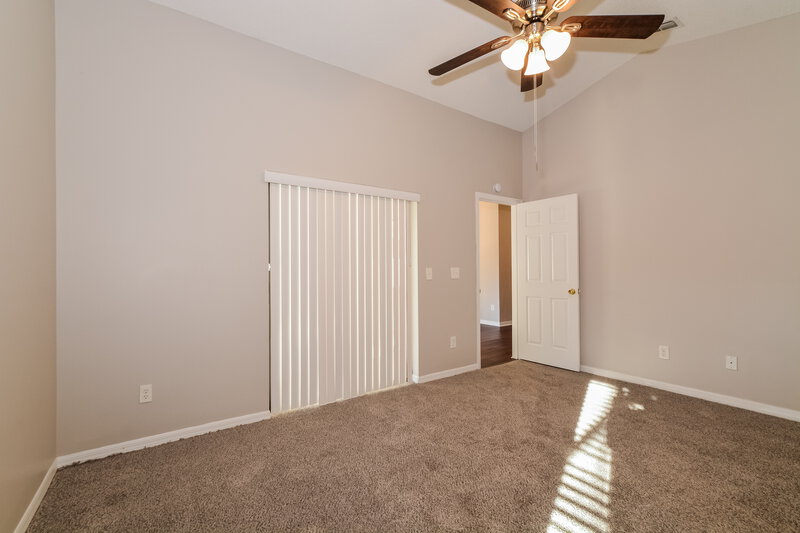 2,400/Mo, 1048 Vernon Loop Oviedo, FL 32765 Main Bedroom View 2