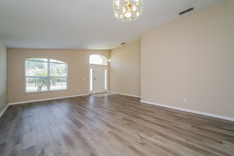 2,170/Mo, 17100 Woodcrest Way Clermont, FL 34714 Living Room View