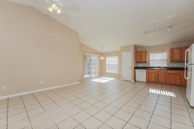 2,235/Mo, 17100 Woodcrest Way Clermont, FL 34714 Living Room View