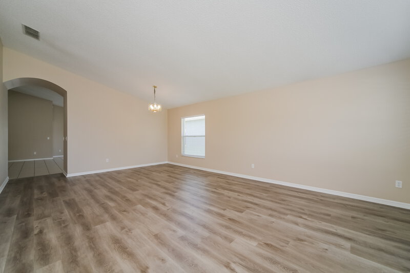 2,170/Mo, 17100 Woodcrest Way Clermont, FL 34714 Living Room View 2