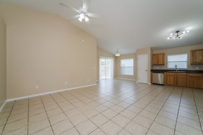 2,170/Mo, 17100 Woodcrest Way Clermont, FL 34714 Family Room View