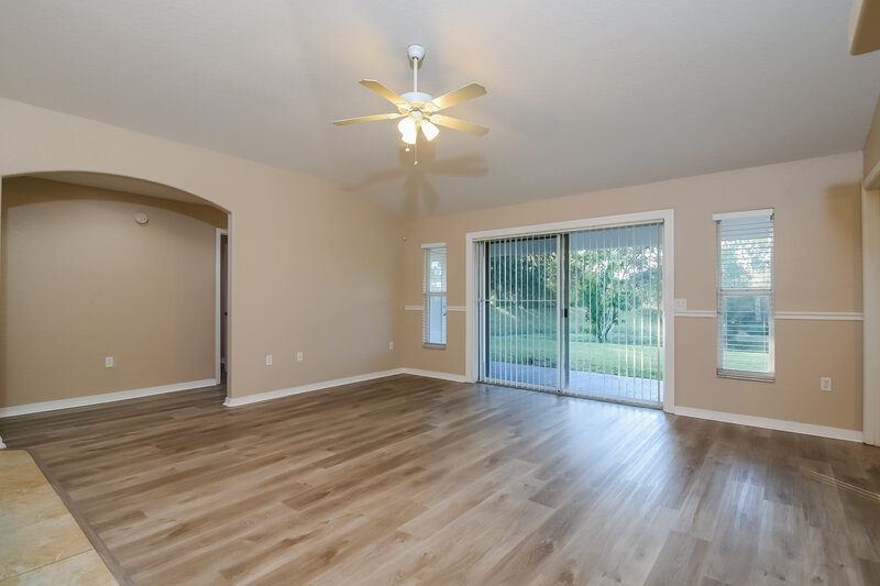 2,330/Mo, 2417 Settlers Trl Saint Cloud, FL 34772 Living Room View