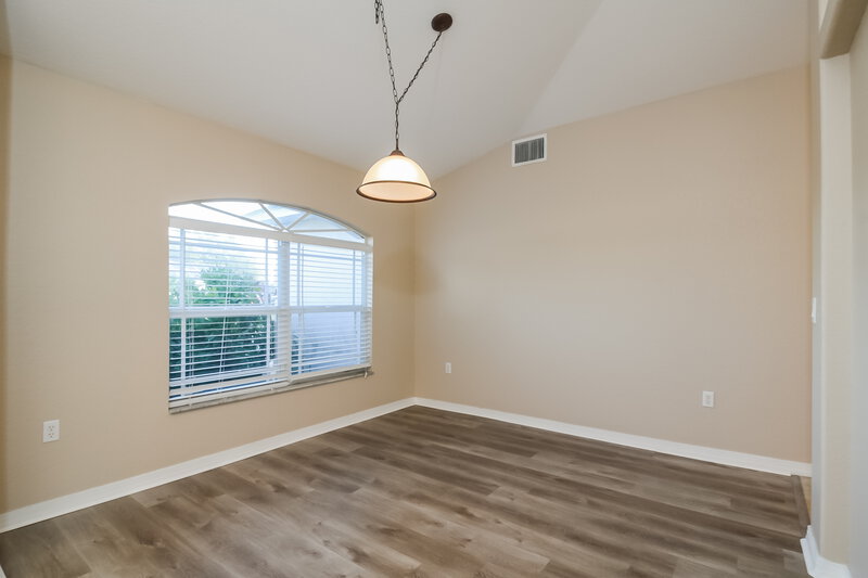 2,330/Mo, 2417 Settlers Trl Saint Cloud, FL 34772 Dining Room View