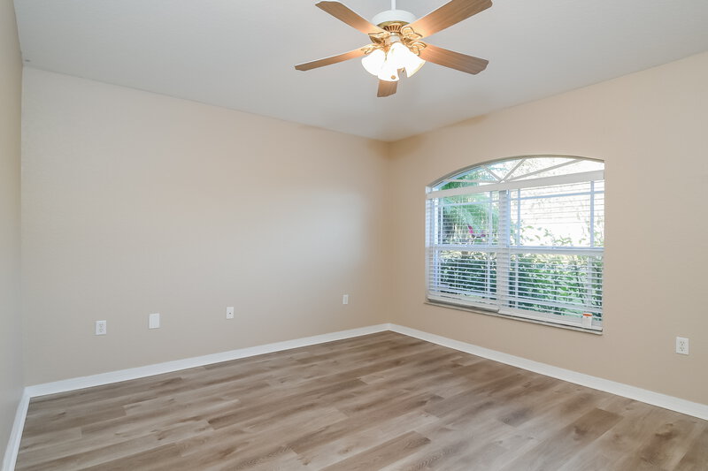 2,330/Mo, 2417 Settlers Trl Saint Cloud, FL 34772 Sitting Room View
