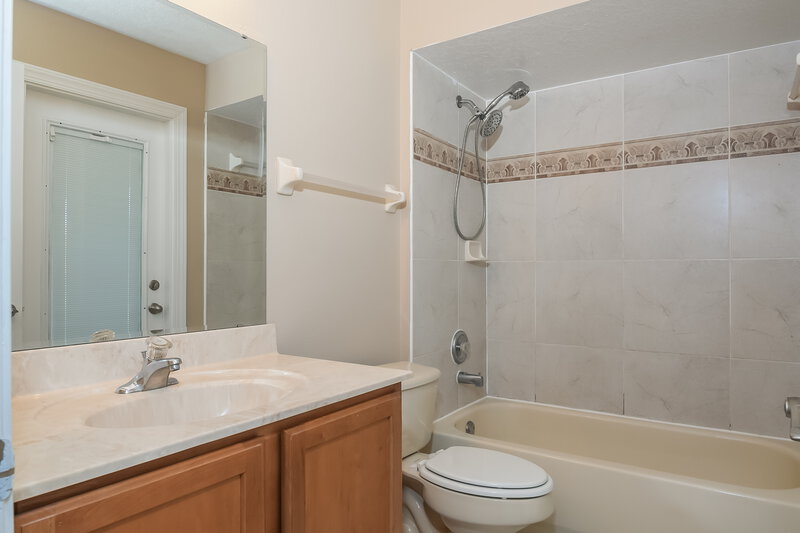 2,330/Mo, 2417 Settlers Trl Saint Cloud, FL 34772 Bathroom View