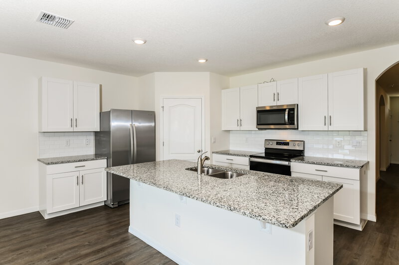 2,765/Mo, 2162 Ranch Side Rd Kissimmee, FL 34744 Kitchen View