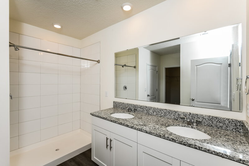 2,765/Mo, 2162 Ranch Side Rd Kissimmee, FL 34744 Bathroom View 2