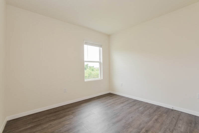 2,650/Mo, 1568 Aldenwood Pl Kissimmee, FL 34744 Bedroom View 3
