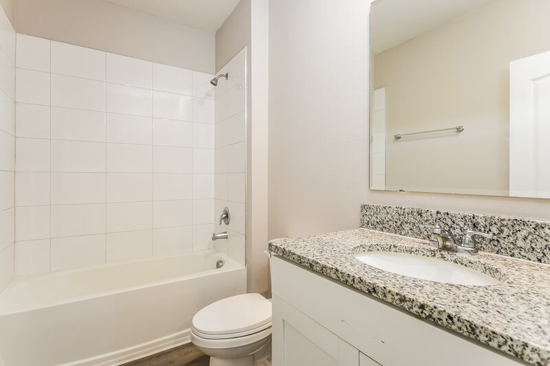 2,725/Mo, 1565 Aldenwood Pl Kissimmee, FL 34744 Bathroom View