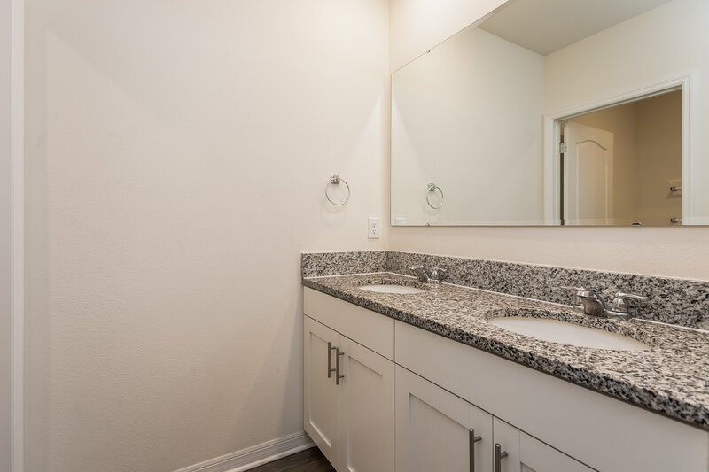 3,170/Mo, 2163 Ranch Side Rd Kissimmee, FL 34744 Bathroom View