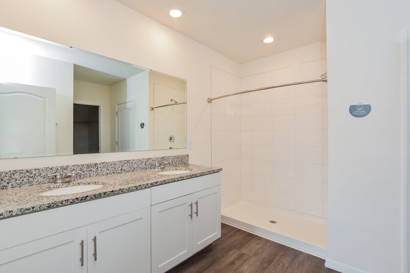 2,690/Mo, 2155 Ranch Side Rd Kissimmee, FL 34744 Main Bathroom View