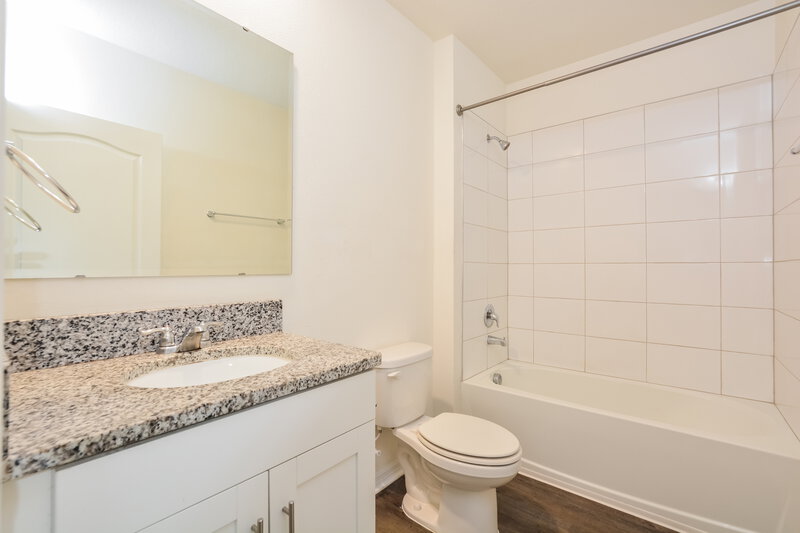 2,490/Mo, 2152 Bridlewood Dr Kissimmee, FL 34744 Bathroom View