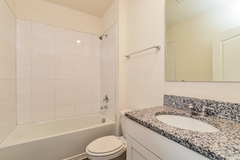 2,485/Mo, 2164 Bridlewood Dr Kissimmee, FL 34744 Bathroom View