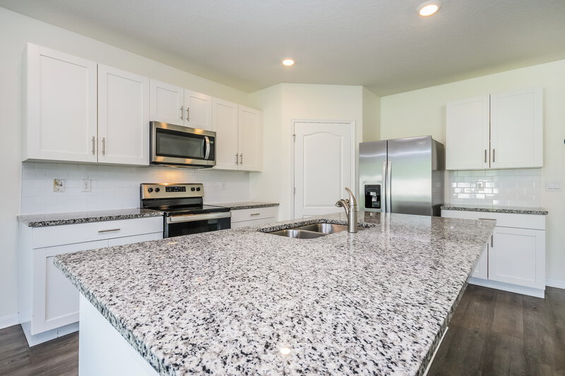 3,095/Mo, 1463 Bridge Brook Dr Kissimmee, FL 34744 Kitchen View 2
