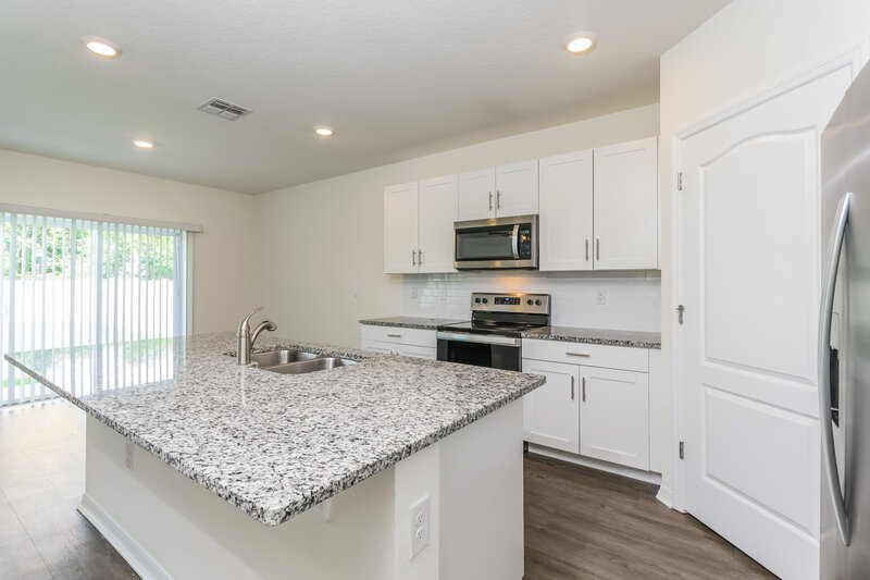 3,095/Mo, 1459 Bridge Brook Dr Kissimmee, FL 34744 Kitchen View 2