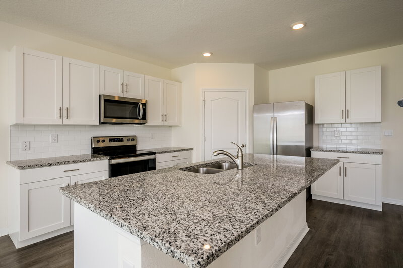 3,080/Mo, 1482 Bridge Brook Dr Kissimmee, FL 34744 Kitchen View 2