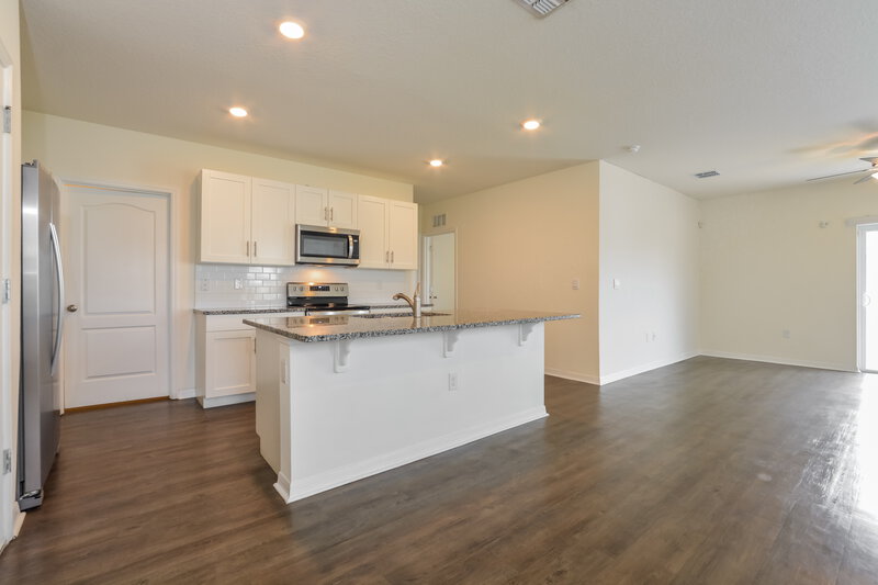 3,090/Mo, 1478 Bridge Brook Dr Kissimmee, FL 34744 Kitchen View 2