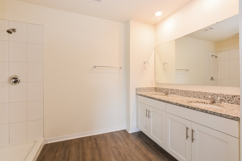 3,090/Mo, 1478 Bridge Brook Dr Kissimmee, FL 34744 Main Bathroom View