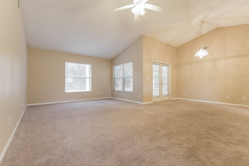 1,960/Mo, 16123 Hillside Cir Montverde, FL 34756 Living Room View 2