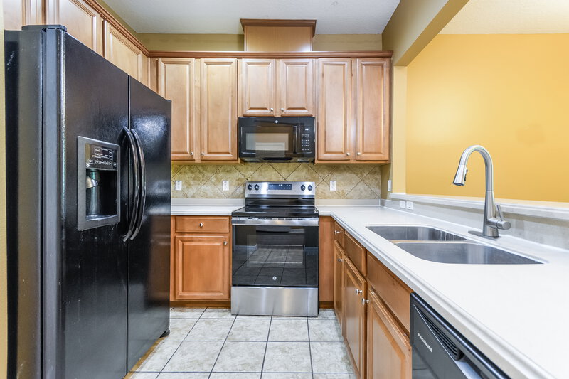 2,175/Mo, 1843 Sunset Palm Dr Apopka, FL 32712 Kitchen View