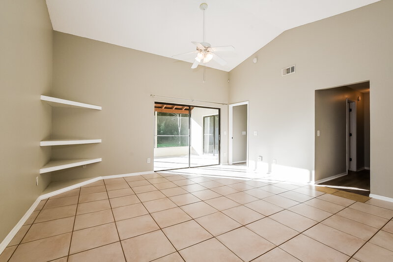 2,045/Mo, 1027 Covington St Oviedo, FL 32765 Living Room View