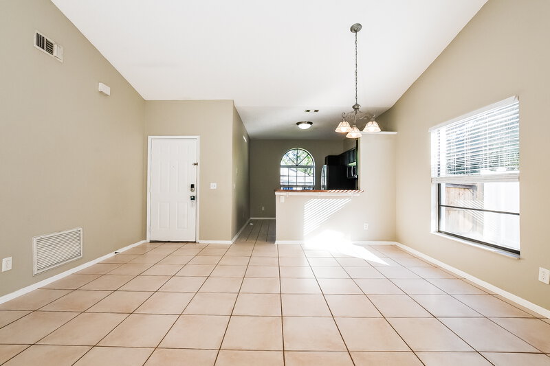 2,045/Mo, 1027 Covington St Oviedo, FL 32765 Living Room View 2