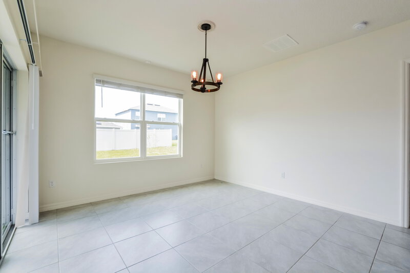 2,255/Mo, 3700 Holly Grove Ln Mount Dora, FL 32757 Dining Room View 2