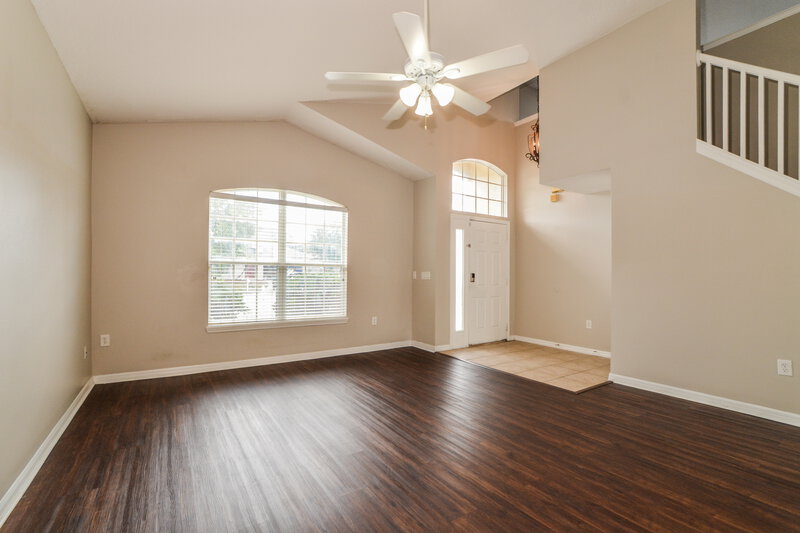 2,935/Mo, 7751 Beridale Ct Orlando, FL 32818 Living Room View 2