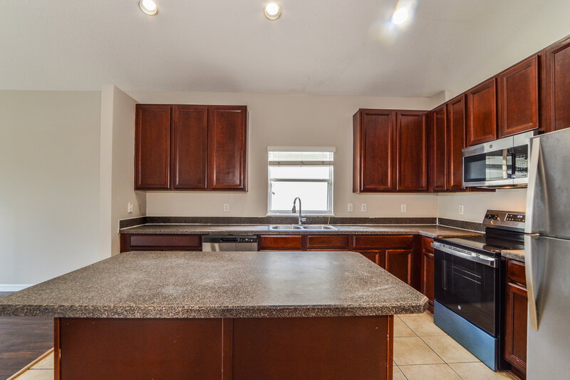 2,935/Mo, 7751 Beridale Ct Orlando, FL 32818 Kitchen View