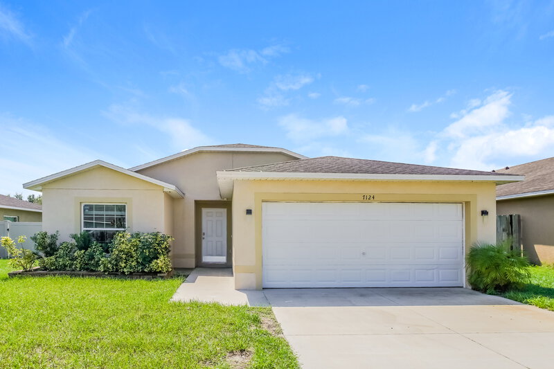 3,250/Mo, 7124 Holly Creek Rd Mount Dora, FL 32757 External View