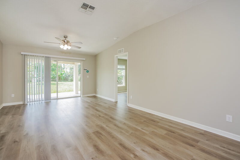 3,250/Mo, 7124 Holly Creek Rd Mount Dora, FL 32757 Living Room View