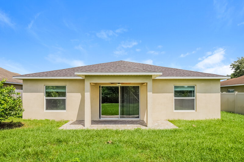 3,250/Mo, 7124 Holly Creek Rd Mount Dora, FL 32757 Rear View 2