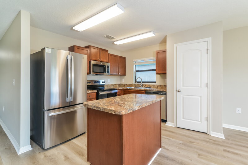 1,805/Mo, 2365 Bracknell Forest Trl Tavares, FL 32778 Misc View 4