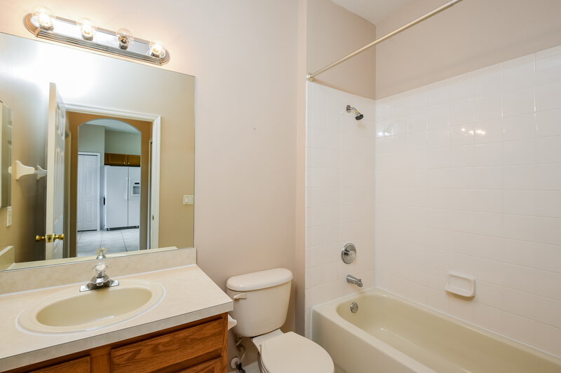 2,260/Mo, 14436 Chicora Crossing Blvd Orlando, FL 32828 Bathroom View