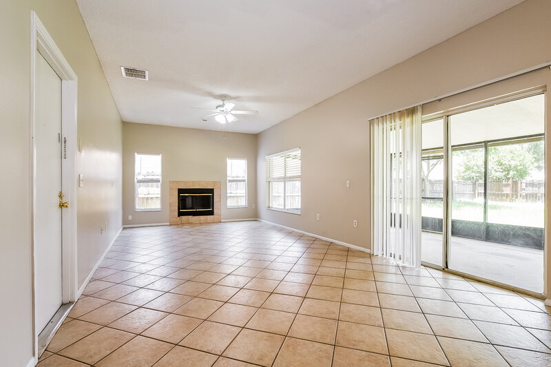 2,360/Mo, 67 Abbey Hollow Dr Apopka, FL 32712 Dining Room View