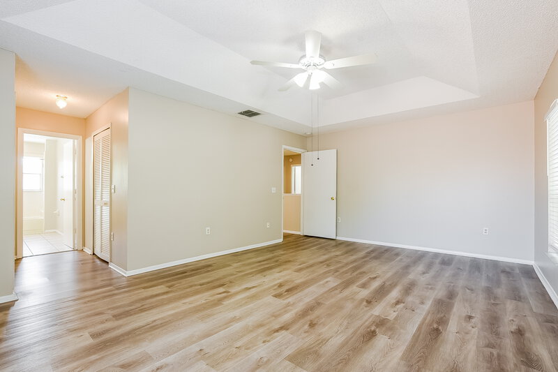 2,360/Mo, 67 Abbey Hollow Dr Apopka, FL 32712 Main Bedroom View 2