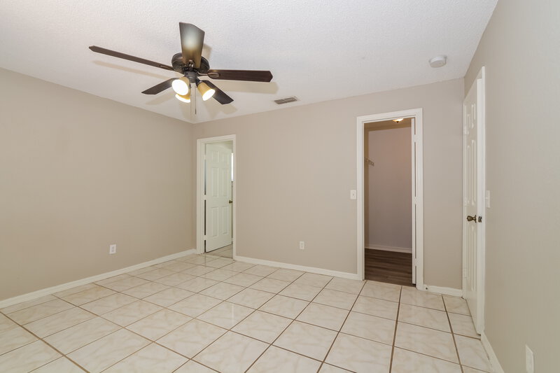 0/Mo, 166 Diamond Ridge Blvd Auburndale, FL 33823 Main Bedroom View