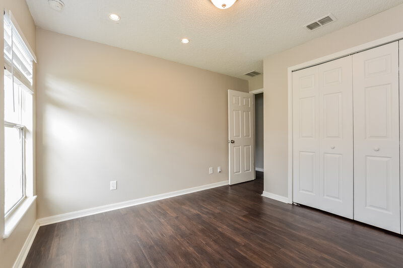 2,125/Mo, 3949 Hillingdon Rd Tavares, FL 32778 Bedroom View