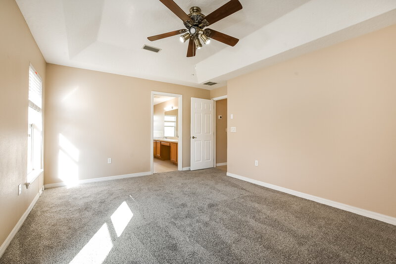 1,995/Mo, 13013 Baybrook Ln Clermont, FL 34711 Main Bedroom View 2