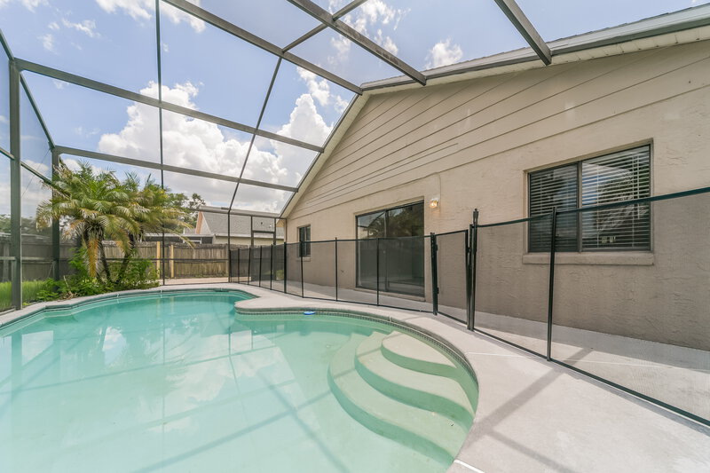 2,450/Mo, 13230 Boulder Woods Cir Orlando, FL 32824 Pool View