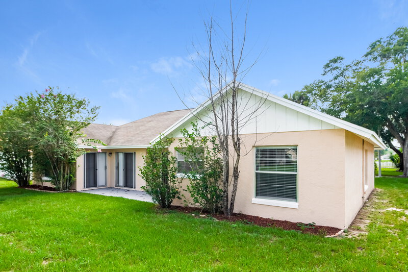 2,145/Mo, 1085 Jennie Ridge Trl Kissimmee, FL 34747 Rear View
