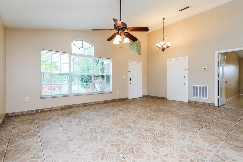 1,825/Mo, 3320 Kelsey Ln Saint Cloud, FL 34772 Living Room View