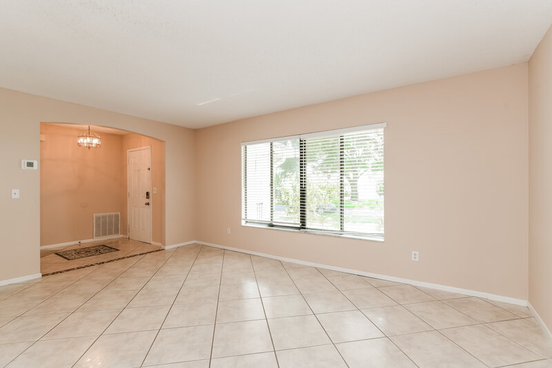 2,165/Mo, 1095 Jennie Ridge Trl Kissimmee, FL 34747 Family Room View 2