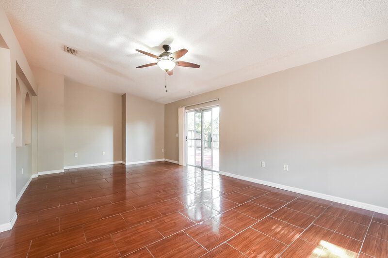 1,760/Mo, 681 Brown Bear Ct Saint Cloud, FL 34772 Living Room View