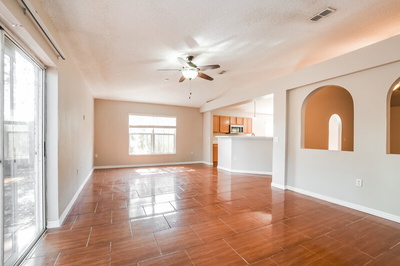 1,760/Mo, 681 Brown Bear Ct Saint Cloud, FL 34772 Living Room View 2