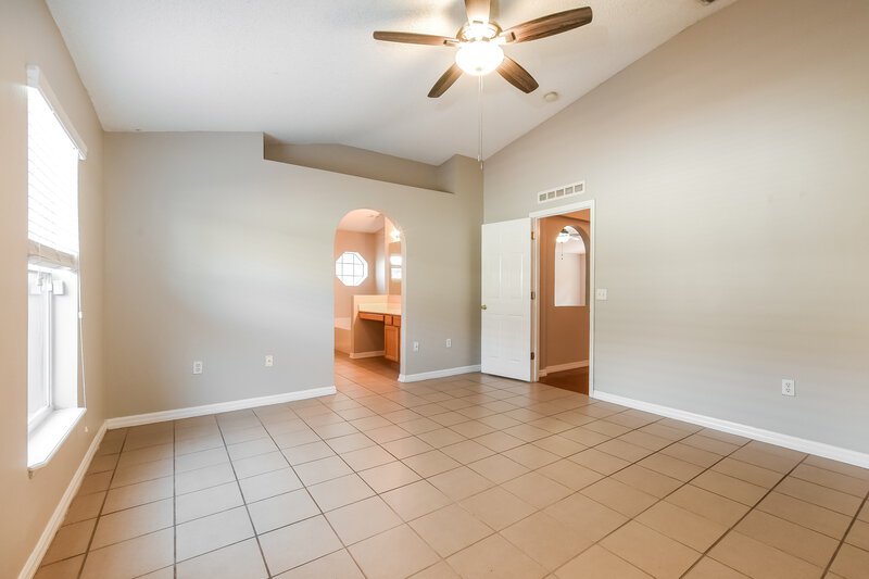 1,760/Mo, 681 Brown Bear Ct Saint Cloud, FL 34772 Main Bedroom View 2